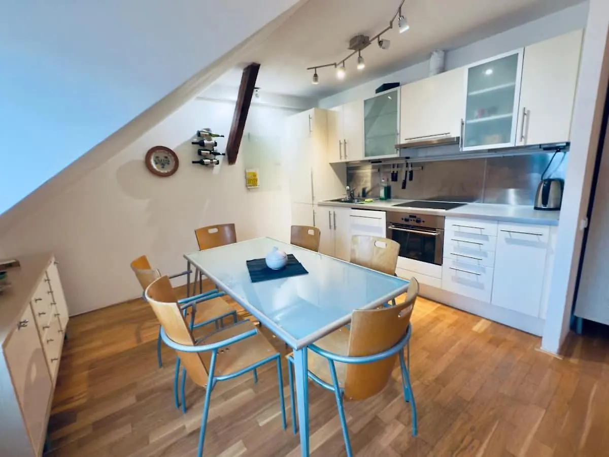 Attic 15 Min To Charles Bridge Lejlighed Prag Tjekkiet